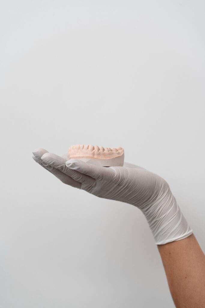 Prótesis dentales y rehabilitación oral en Durango